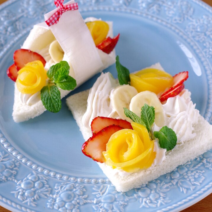 花束みたいなフルーツ デザート風 サンドシナイッチ レシピ 作り方 By めろんぱんママ めろんカフェ 楽天レシピ 花束みたいなフルーツ デザート風 サンドシナイッチ レシピ 作り方 By めろんぱんママ めろんカフェ 楽天レシピ